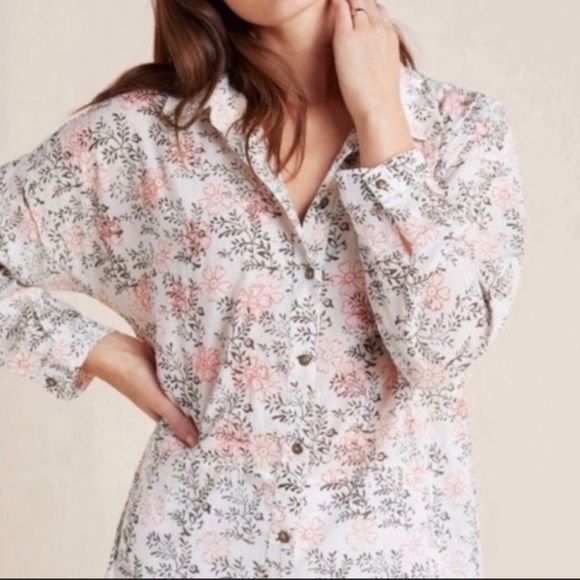 Anthropologie Tops - Anthropologie Enchanted Floral Embroidered Button Down Shirt Small Oversized